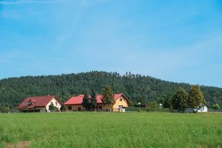 Otec mi prodal dům s velkou slevou, protože jsme rodina. Finanční úřad požadoval doplacení kvůli rozdílu oproti tržní ceně